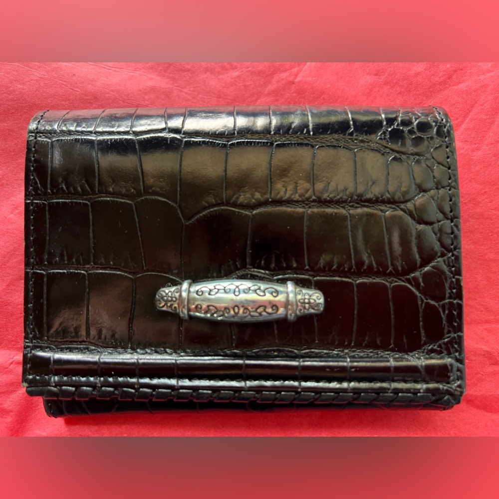 Brighton wallet
